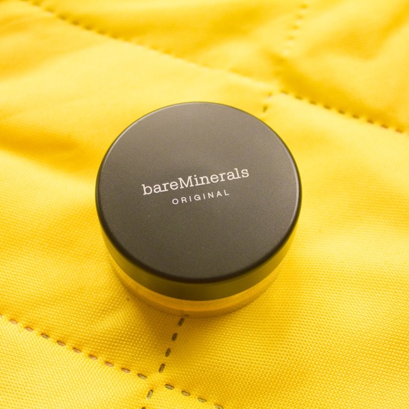 BareMinerals Loose Powder Foundation SPF 15, Deepest Deep 30  Deepest Deep Original SPF 15 Foundation